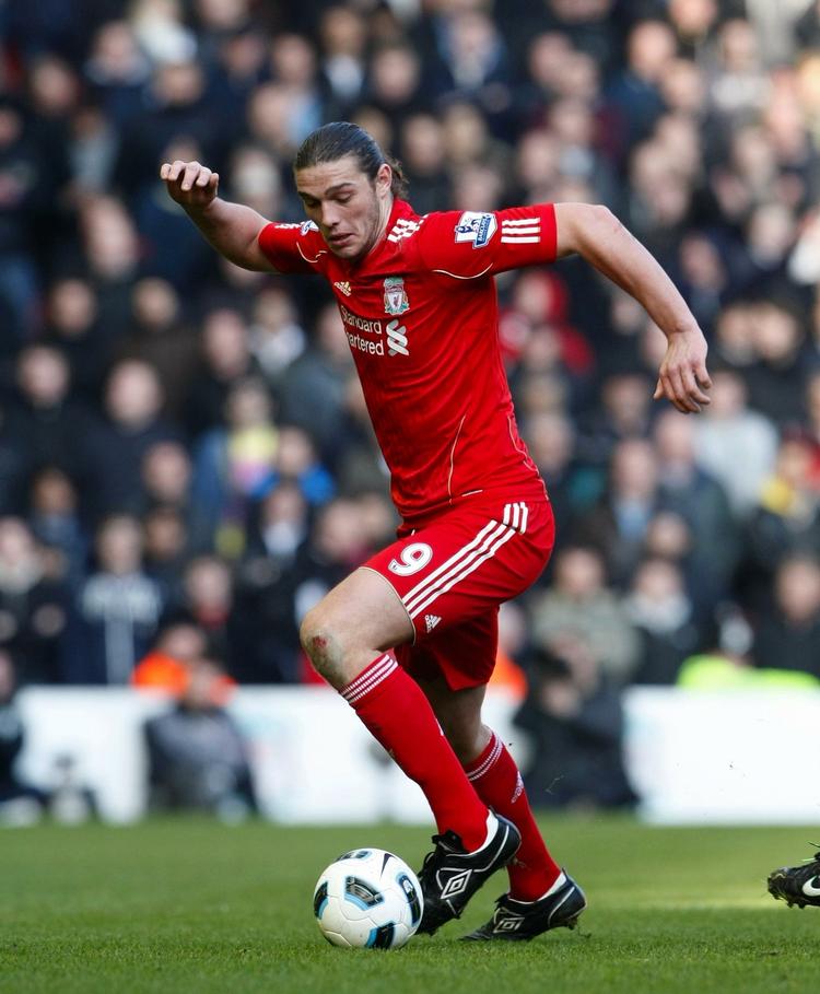 spilletid. Andy Carroll fik sine første minutter på banen for Liverpool, da han blev skiftet ind i kampen mod Manchester United. 