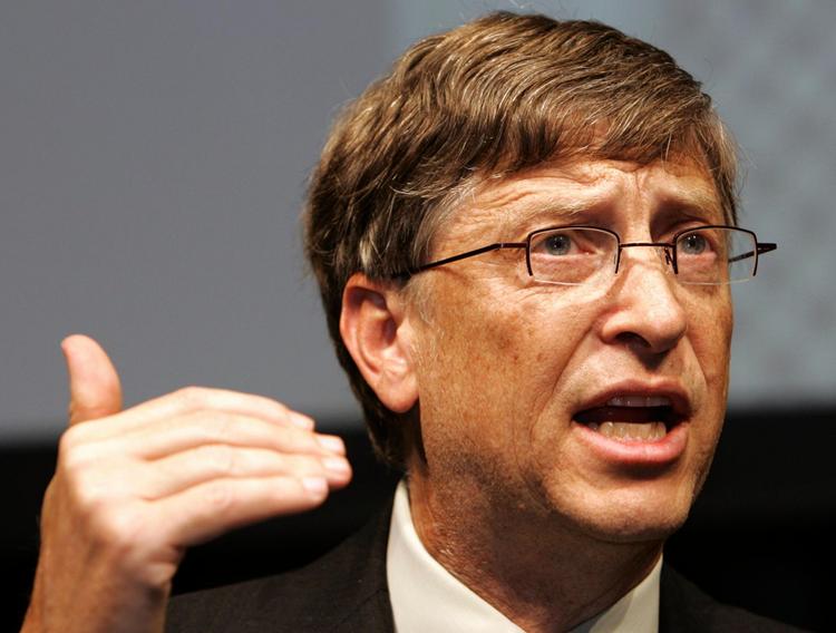 Nummer 2. er Microsofts Bill Gates på 55, der er god for 56.000.000.000 dollar eller lidt mere end 292 milliarder danske kroner. 