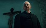 Ondt. Anthony Hopkins er i storform i  rollen som  dæmonisk jesuiterpræst.  Foto: Sandrew Metronome 