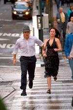 Premierefilm Matt Damon og Emily Blunt er troværdige som forelsket par i scifi-thrilleren The Adjustment Bureau. 