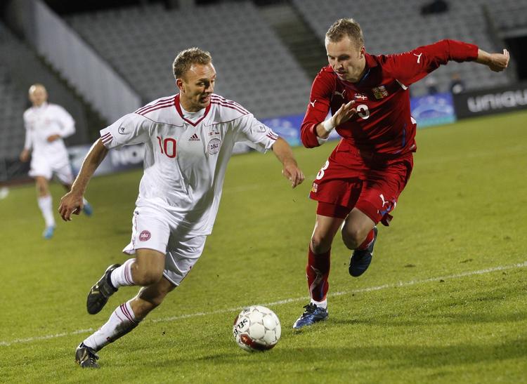 strejke. Dennis Rommedahl kommer sandsynligvis ikke på banen i den kommende weekend, hvor de græske klubber overvejer at markere utilfredsheden med den tiltagende uro på tilskuerpladserne. 