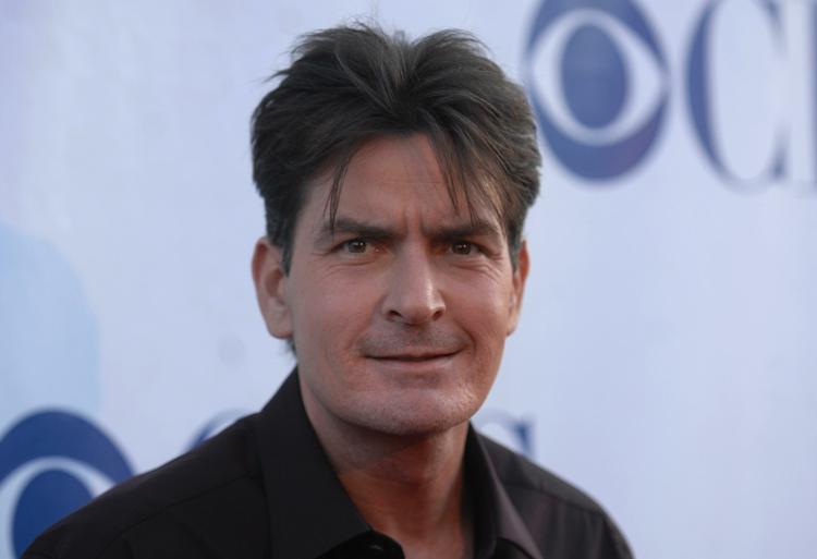 KLIK. Med få klik på mus og tastatur kan du nu undgå Charlie Sheen, når du bruger nettet. 