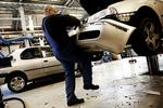 reparationshjælp. Både Hyundai og Citöen har beltuttet at udvide deres garantier på nye biler. 