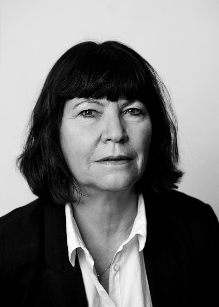 Mareridt. Ilse M. Haugaard skriver med pinefuld nøjagtighed om livet med en voldelig ægtemand. 