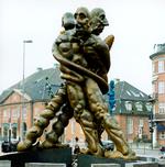 Kunst? I to af landets største kommuner er politikerne med til at udvælge kunstværker, der skal pryde byernes gader og bygninger. Her ses Bjørn Nørgaards H.C. Andersen-skulptur i Odense.