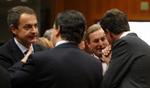 Topmøde. Spaniens regeringsleder, Jose Luis Rodriguesz Zapatero, EU-kommissionens formand, Jose Manuel Barroso, Irlands premierminister, Enda Kenny, og Hollands ditto, Mark Rutte, måtte gennem lange forhandlinger, før europagten kom på plads i nat. 