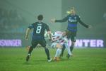 Duel. AaBs  Morten Duncan Rasmussen i klemme mellem William Kvist og Michael Antonsson, da AaB lørdag hjemme i Aalborg tog imod Superligaens suveræne duks, FC København. 
