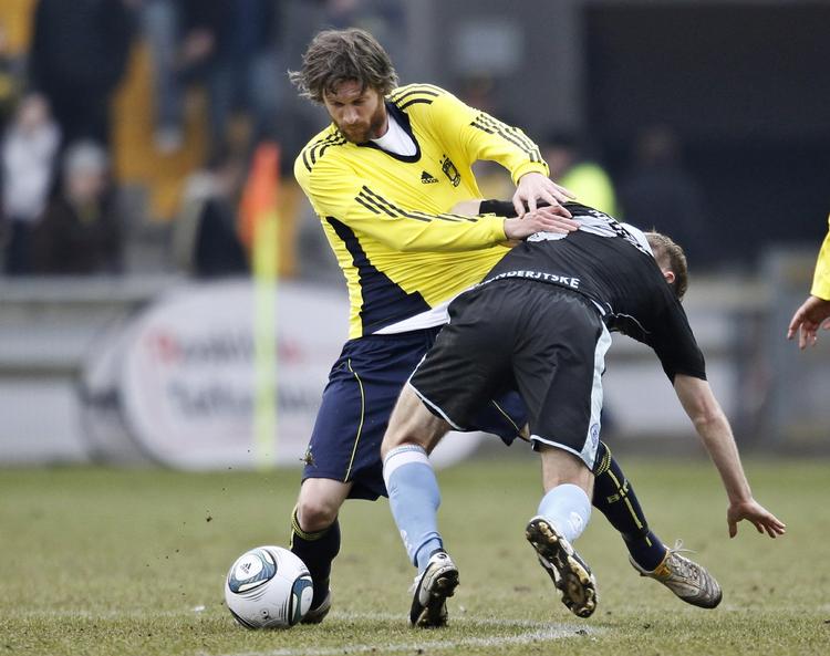 målscorer. Begge sine mål i Superligaen har Mikael Nilsson scoret mod SønderjyskE. 