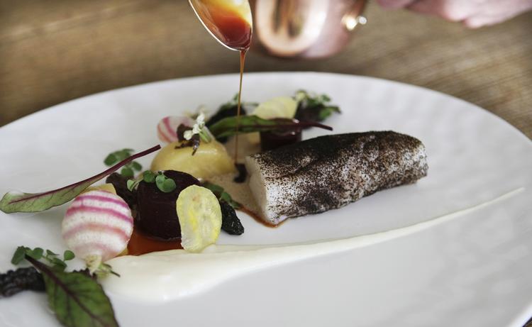 Søllerød Kro har i en årrække haft en stjerne i guiden. Er den stadig med i 2011? Og kommer der nye restauranter til? 