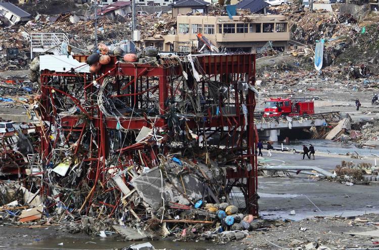 Efterskælv. Tsunamien, der fulgte det store jordskælv, anrettede ufattelige ødelæggelser. Sådan så der ud i Minamisanrikucho. 