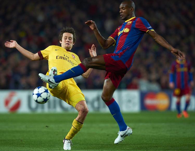 Angrebet. Eric Abidal (t.h.) kommer næppe på banen mere i denne sæson. 