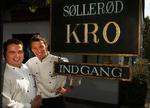 Michelin-chok. Jan Restorff til venstre, der er restaurantchef på Søllerød Kro, er målløs over Guide Michelins prioritering af danske stjerner. 