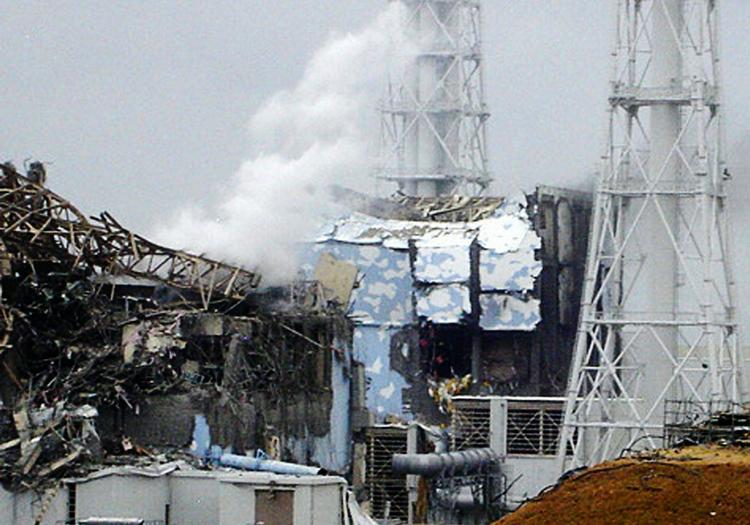 ATOMER. Atomkraftselskabet Tepco har offentliggjort et billede af den beskadigede reaktor fire ved atomkraftværket Fukushima. 