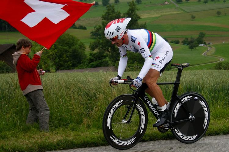 favorit. Fabian Cancellara i tidskørslen i Schweiz Rundt i juni, hvor schweizeren kørte i VM-trøjen, som han nu kan generobre. Arkivfoto. 