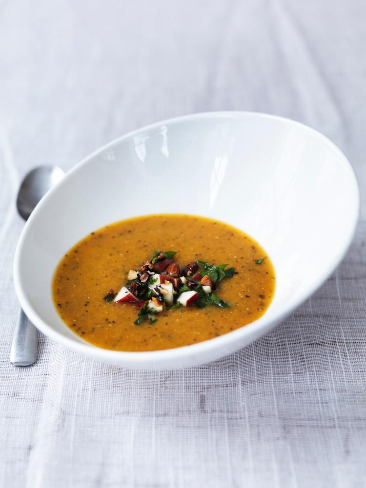 Hvis suppen spises som hovedret, skal ingredienserne ganges med halvanden, og der kan serveres grovbrød til. 