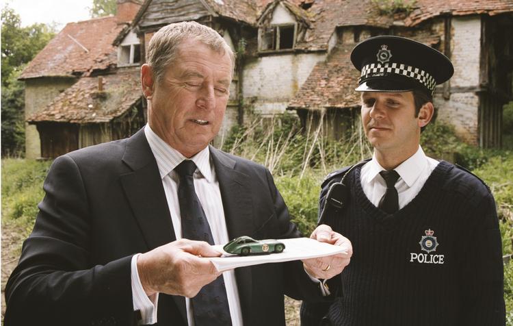 parløb. John Nettles har indtil for nylig spillet kriminalkommissær Barnaby. her sammen med makkeren Ben Jones, som spilles af Jason Huges. 