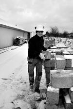 Betonner. Jakob Mathiassens oplevelser fra livet som betonarbejder er blevet til en bog, man kan blive klog af. 