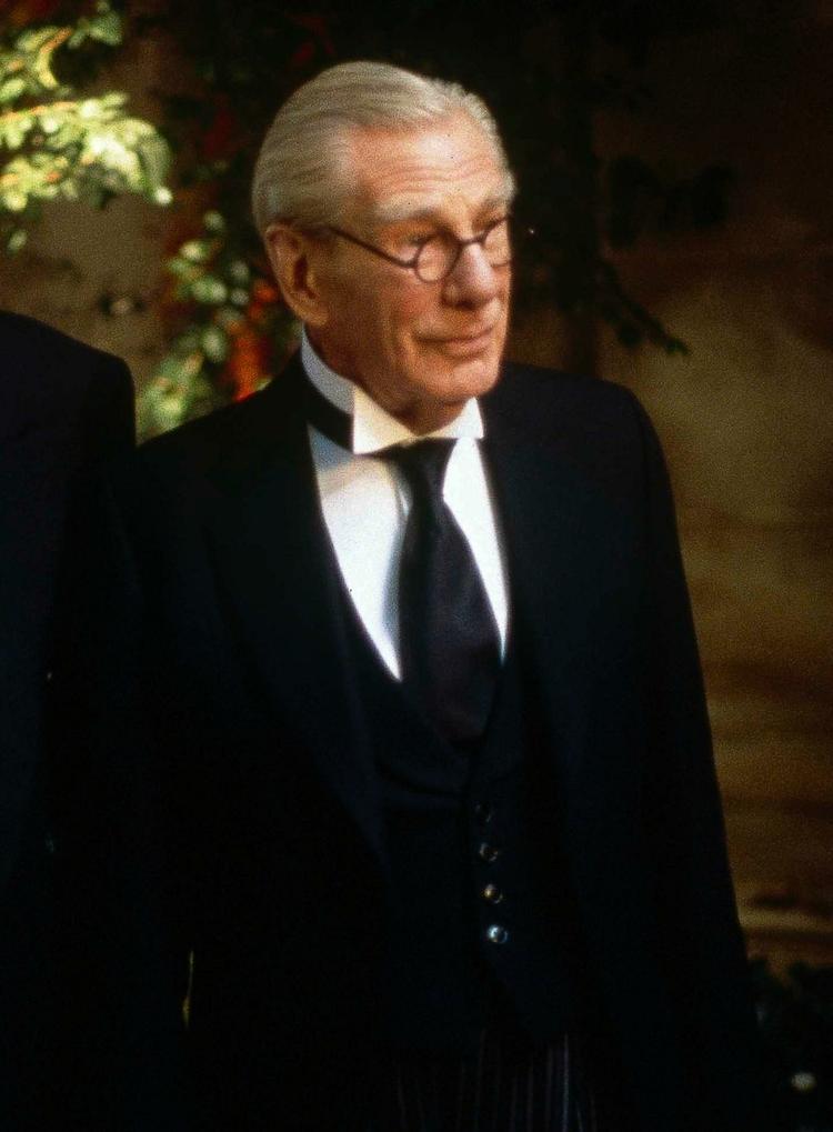 Trofast. Michael Gough spillede butler for Bruce Wyne/Batman i fire film. Han døde i går. 