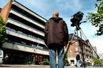 Relevans. Hovedspørgsmålet i sagen er, om klippene fra ældrecenteret havde så stor samfundsmæssig relevans, at det kan retfærdiggøre, at personalet uden deres vidende er blevet filmet med skjult kamera. 