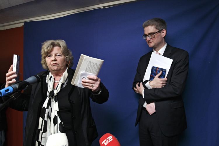 Birthe Rønn Hornbech when she handed the reins of the Integration Ministry over to Søren Pind in a reshuffle that removed her from the cabinet. Archive. 