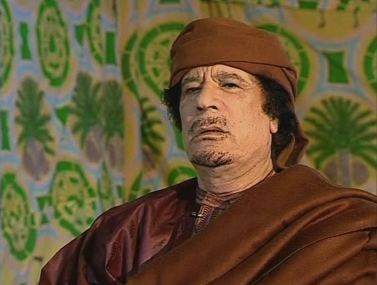 Rigmand. Moamar Gaddafi har kontrollen med den libyske centralbanks guldreserver, som - modsat andre landes - ikke befinder sig i udlandet. 