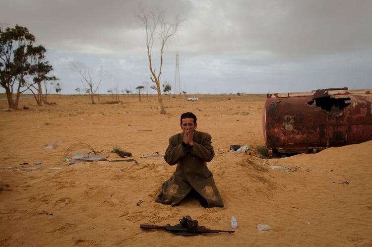 VÅBENHVILE. Hvis ikke de implicerede i Libyen lægger våbene fra sig, vil der opstå en humanitær katastrofe, frygter Kina. 