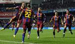 hyldet. Efter 22 minutter af lørdagens ligakamp mod Getafe klappede tilskuerne på Camp Nou uafbrudt i et minut som en hilsen til Eric Abidal, som må vente et halvt års tid på selv at være tilbage blandt sine holdkammerater. 