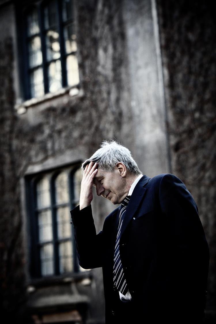 Glemsom. Rektor Ralf Hemmingsen kan ikke dokumentere, at han skulle have talt med en kontaktperson i Spanien. 