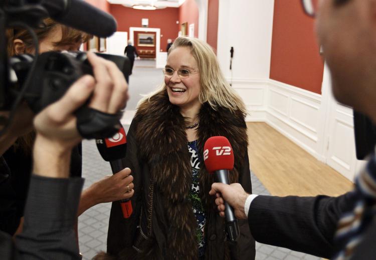 vred. Den konservative kirkeordfører, Charlotte Dyremose, kalder DR's beslutning »grotesk« og mener ikke, at DR tager kristendommen seriøst nok. 