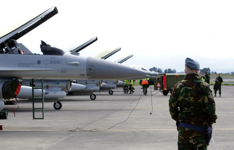 militæraktion. De danske styrker holder til på 'Naval Air Station Sigonella', der er en flådebase på Sicilien. 