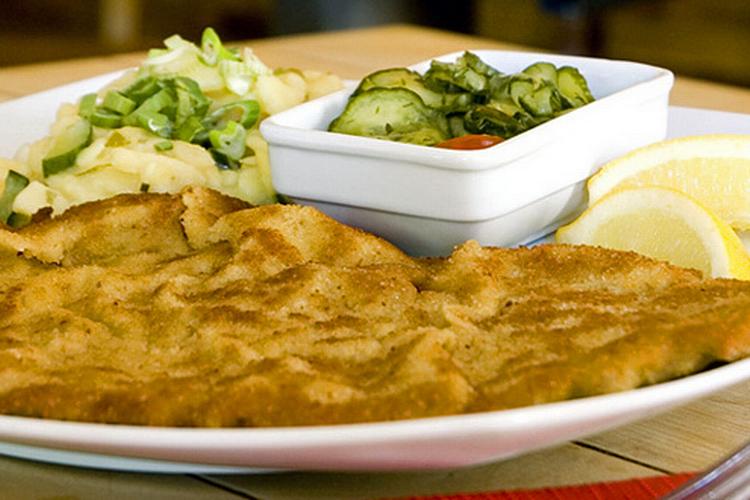 Husmandskost_Berlin_web_Schnitzelei_bloomsbury_Flickr Creative Commons.jpg