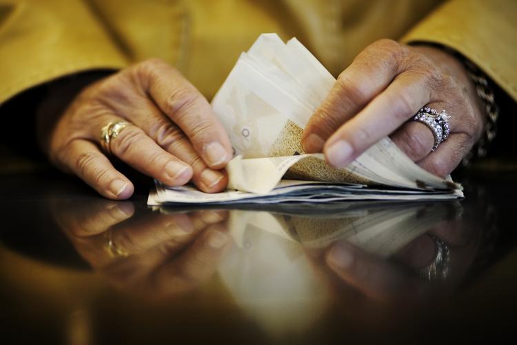 Loyalitet. Kundernes stoler mest på de mindre banker, men den økonomiske krise har rokket ved tilliden 