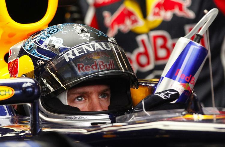 Mester. Sebastian Vettel indleder årets første Formel-1-løb med konkurrenterne bag sig. 