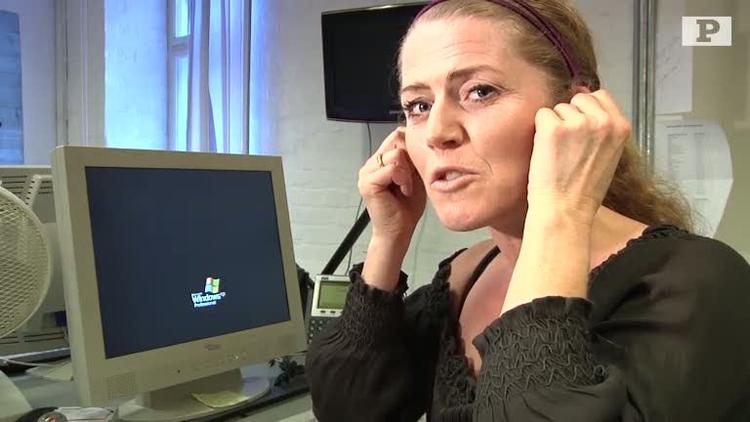 Hiv. Et par enkelt træk i ørerne kan mindske spændinger og øge koncentrationen, lover Birgitte Nymann. 