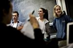 Skolegang. Gymnasiet er en gratis mulighed for alle danske unge, hvis karaktererne fra folkeskolen i orden. Men hvordan skal reglerne være for udlændinges børn? 