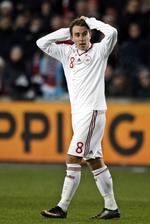 Alternativer. Christian Eriksen (billedet) afløses tirsdag aften formentlig af Lasse Schøne på positionen bag frontangriber Nicklas Bendtner. 
