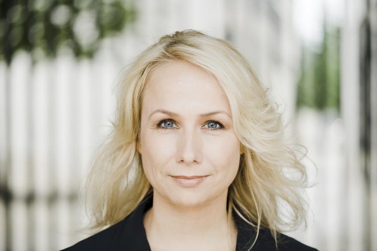 Afløser. Helle Sjelle har siden 2001 været medlem af Folketinget. 