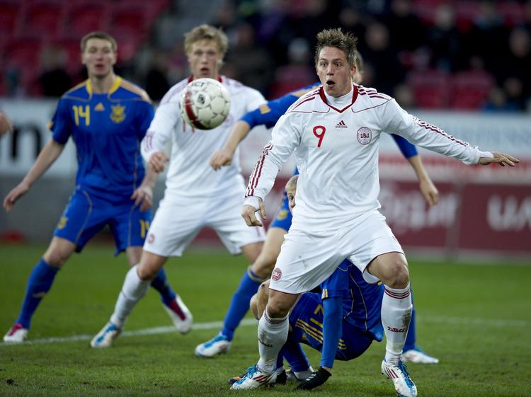 Bang. Nicki Bille bliver en absolut nøglespiller ved EM på hjemmebane. Han har scoret 13 gange i 20 kampe på U21-holdet. 