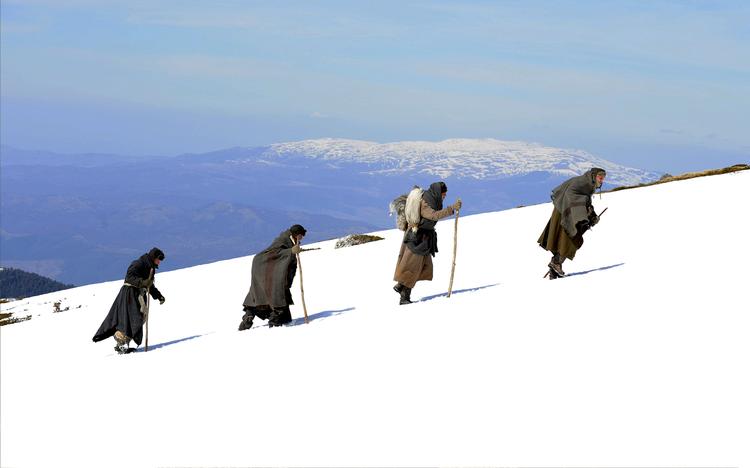 vildskab. National Geographic har været med som producer, og det gør 'The Way Back' til en flot film for folk, der elsker mod og mandshjerte og overdådige skildringer af en vild og ugæstfri natur. 