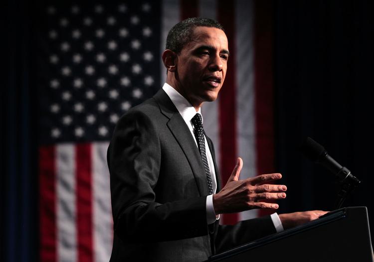 Åbning. Præsident Obama, her lynskudt i går i New York, åbner for mulighed af våbenleverancer til oprørerne i Libyen. 