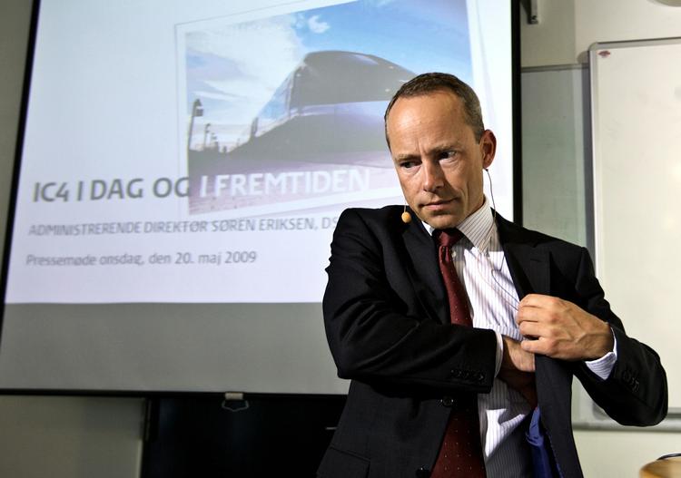 Fyret- Søren Eriksen har fået sparket efter et kaotisk forløb. 