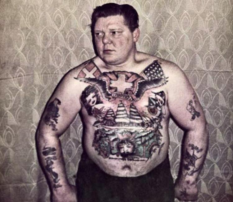 Svend-kok tatoveret af Tatovør-Ole. Foto: Nordstrøms Forlag. 