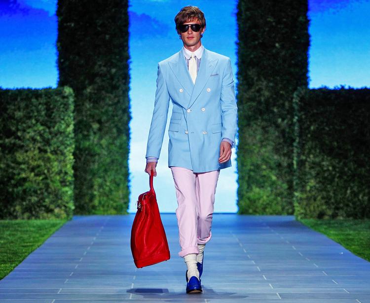 Pænt. Sådan bør man se ud, hvis man er preppy i 2011. I hvert fald ifølge amerikanske Tommy Hilfiger. 