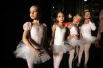 populært. mange flere børn søger i år om optagelse på det Kongelige teaters Balletskole. Her er det elever fra Anita Søbys Balletskole for et par år siden. 