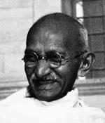 Censur. Forfatter Joseph Leyvelds bog om Ghandi er blevet forbudt i Indien, fordi bogen delvist insinuerer, at Ghandi var biseksuel. 