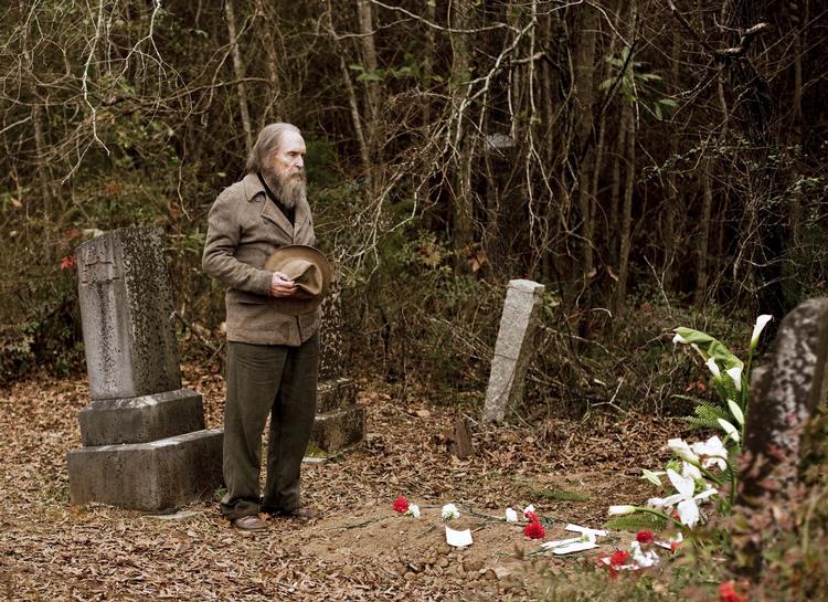 Sejlivet. Selv om han kan mærke, at livet lakker mod enden, er rollen som eneboeren Bush i 'Get Low' langt fra den sidste Robert Duvall har tænkt sig at spille. 