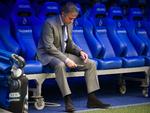 slut. Efter ni år som ubesejret på hjemmebane i ligakampe tabte Jose Mourinho i går med Real Madrid. 