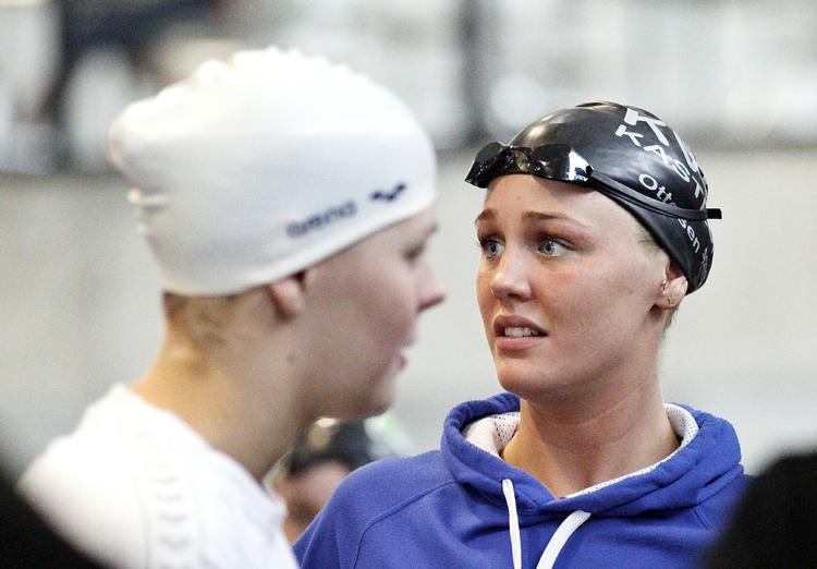 vm-håbene. Kvalifikationen til VM var som ventet en formsag for Lotte Friis (tv.) og Jeanette Ottesen (th.), der på sidstedagen af Danish Open vandt henholdsvis 1.500 m fri og 100 m butterfly. 