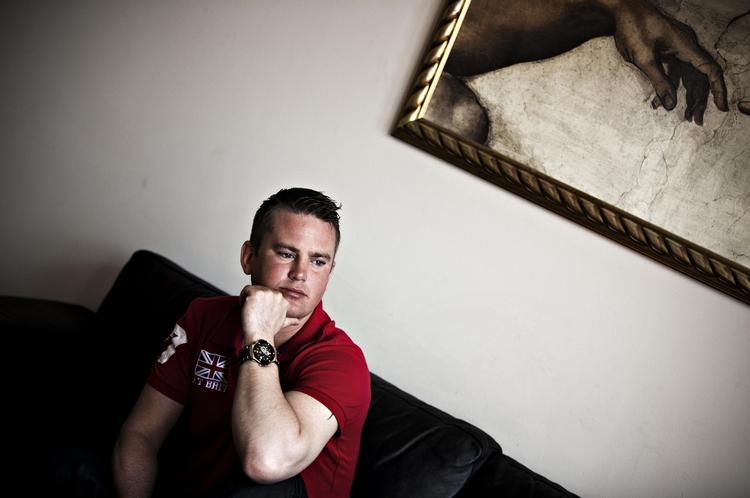 Kopi. Michael Madsen købte sit armbåndsur, som er en kopi af et ur designet af det eksklusive schweiziske firma Hublot, for cirka 1.200 kroner på nettet. 