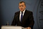 Jubilar. Løkke har i dag været statsminister i to år. Vurder hans indsats. 